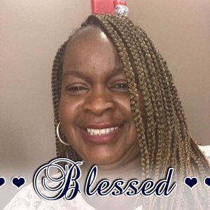 Meet your Posher, Inez